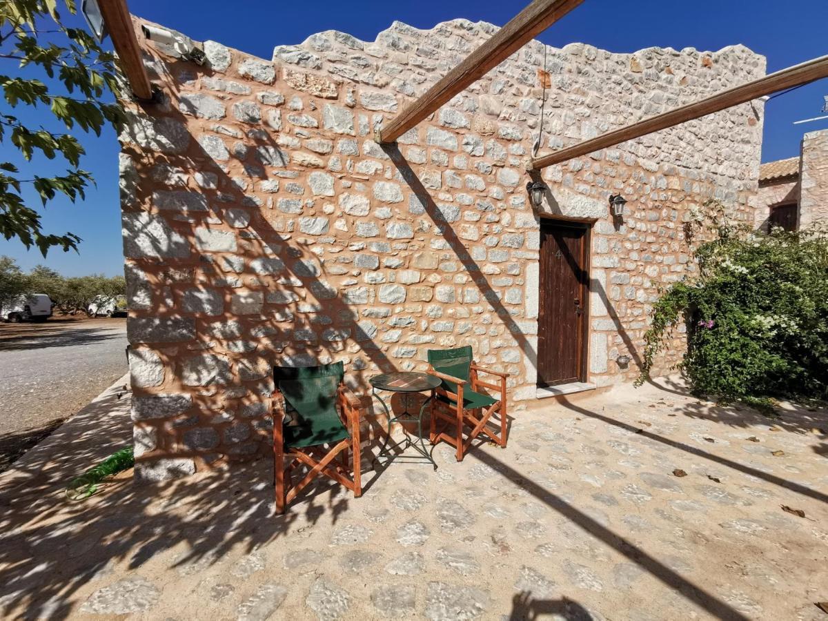 Guesthouse Toxotis Pírgos Dhiroú Esterno foto