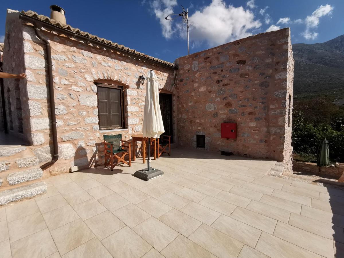 Guesthouse Toxotis Pírgos Dhiroú Esterno foto