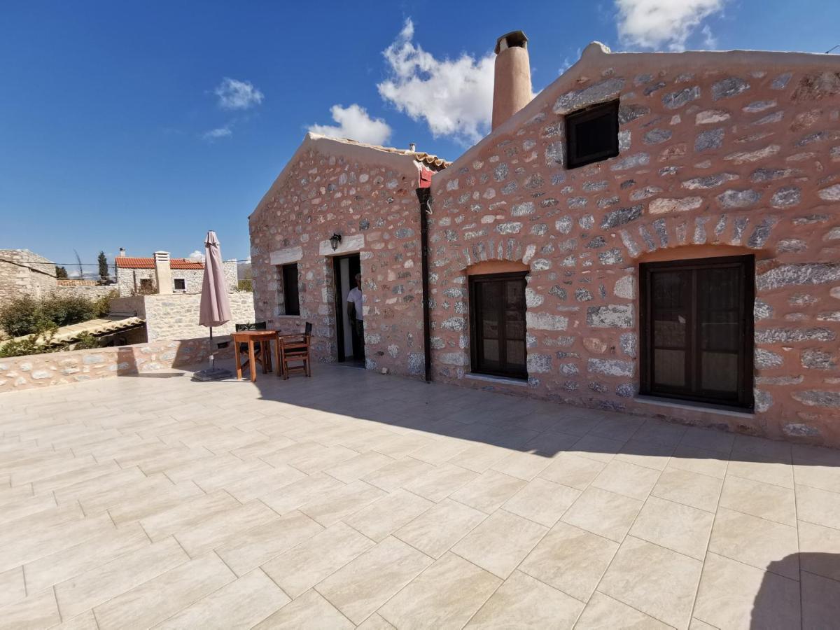 Guesthouse Toxotis Pírgos Dhiroú Esterno foto