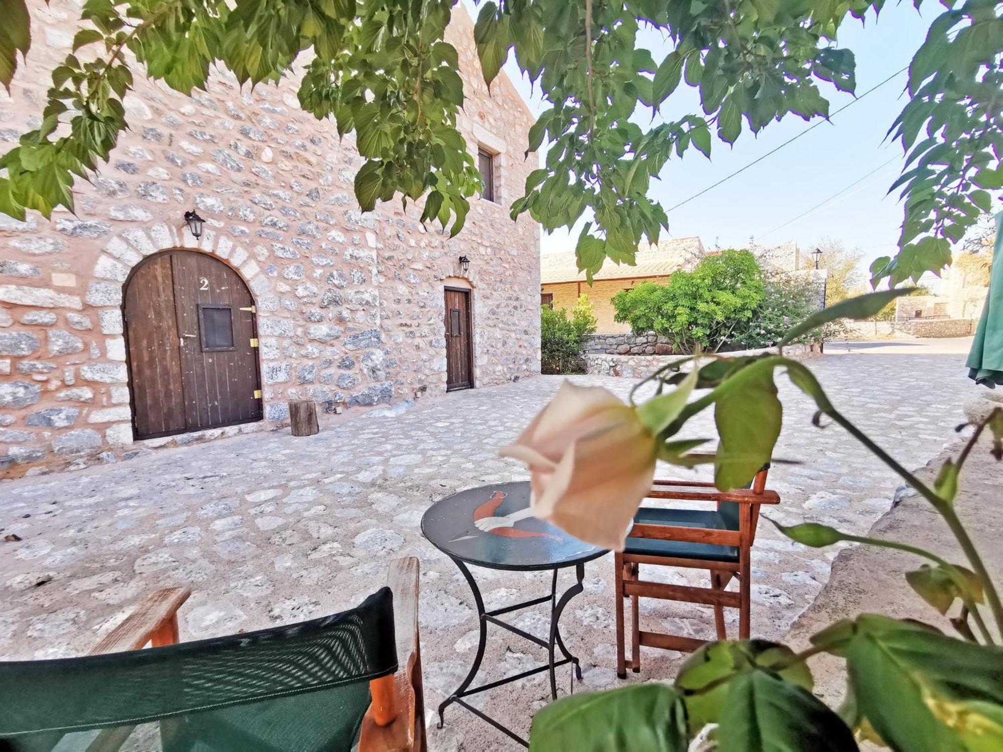 Guesthouse Toxotis Pírgos Dhiroú Esterno foto