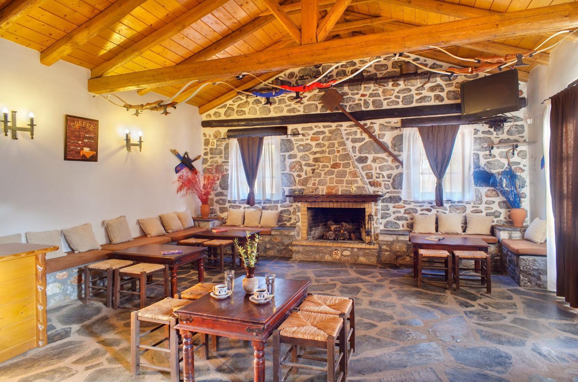 Guesthouse Toxotis Pírgos Dhiroú Esterno foto